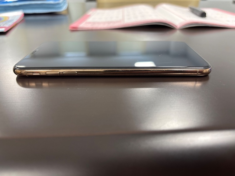 iPhone XS Max 256GB（スマホ）の商品画像 - 査定依頼日：2026年1月24日 - 最高査定価格：18,000円