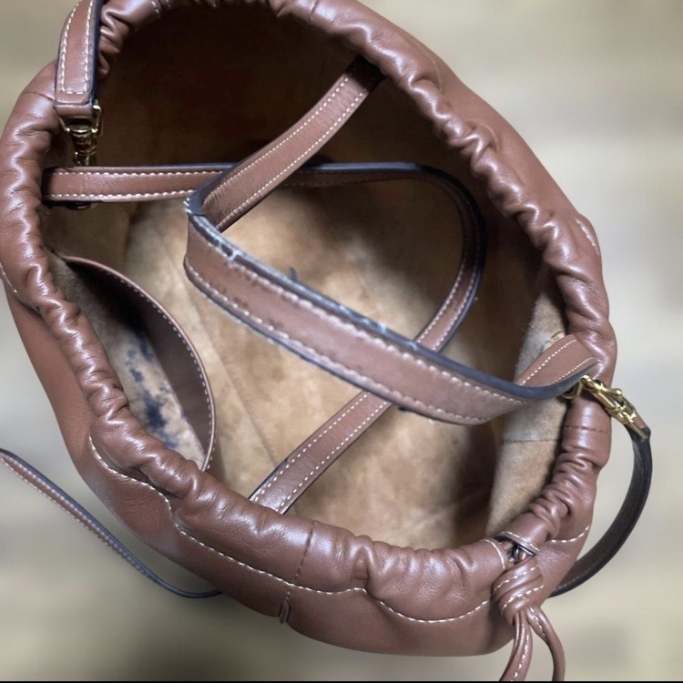 セリーヌ  （ブランドバッグ）の商品画像 - 査定依頼日：2026年1月28日 - 最高査定価格：140,000円