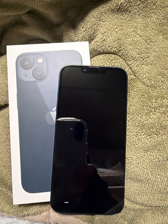 iPhone 13 128GB Softbank（スマホ）の商品画像 - 査定依頼日：2026年3月2日 - 最高査定価格：28,000円