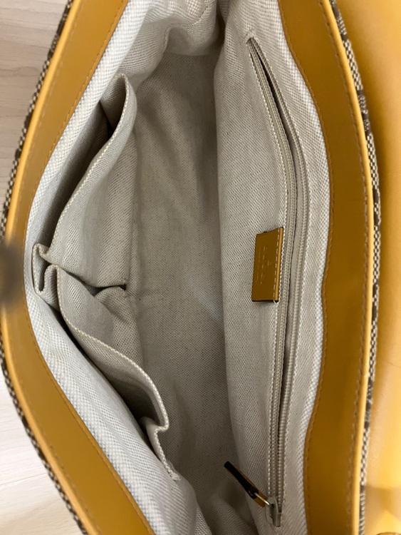 ショルダー（ブランドバッグ）の商品画像 - 査定依頼日：2025年11月18日 - 最高査定価格：30,000円