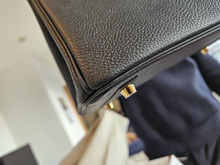 バーキン黒25ゴールド金具（ブランドバッグ）の商品画像 - 査定依頼日：2025年12月15日 - 最高査定価格：3,550,000円