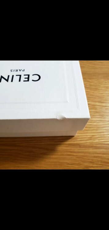 ラージフラップウォレットだと思います。（ブランド財布・小物）の商品画像 - 査定依頼日：2026年9月29日 - 最高査定価格：3,000円