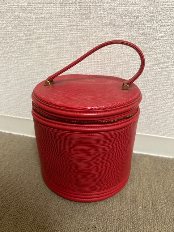 ルイヴィトン エピ（ブランドバッグ）の商品画像 - 査定依頼日：2026年9月13日 - 最高査定価格：20,000円