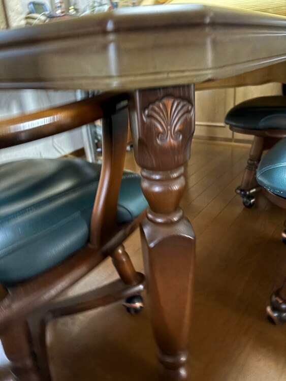 ダイニングテーブル、椅子4脚（家具・寝具）の商品画像 - 査定依頼日：2025年3月25日 - 最高査定価格：2,000円