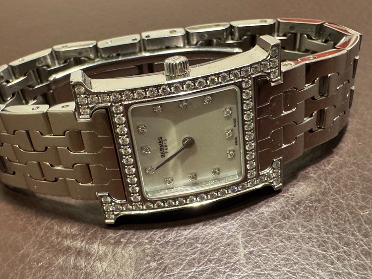 その他 その他 エルメス　Hうぉつ（高級時計）の商品画像 - 査定依頼日：2025年10月4日 - 最高査定価格：230,000円