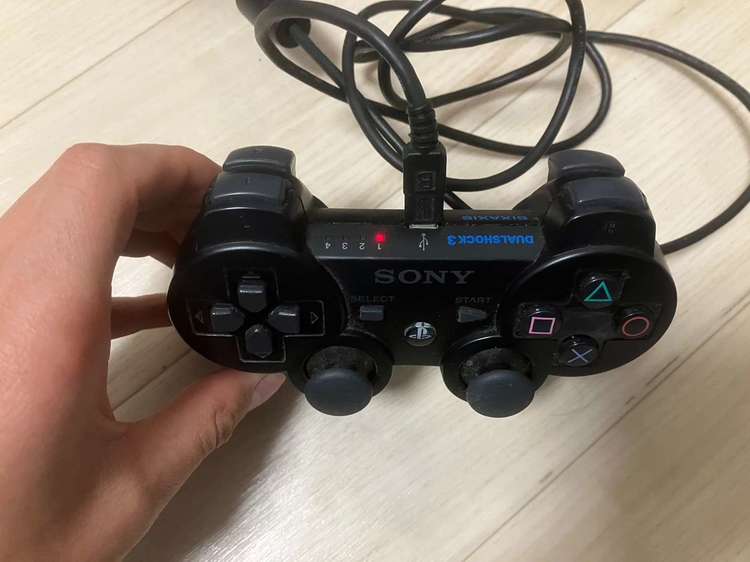 PlayStation 3 (120GB) チャコール・ブラック (CECH-2（ゲーム機本体・ゲームソフト）の商品画像 - 査定依頼日：2022年11月22日 - 最高査定価格：6,000円