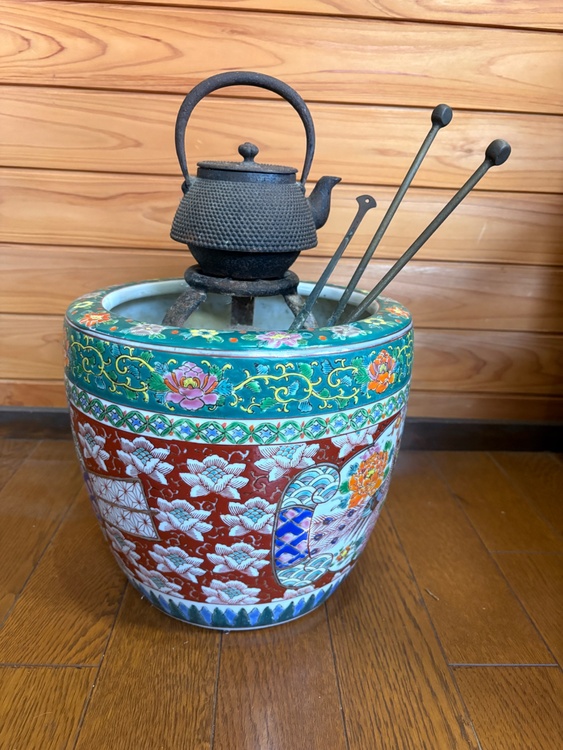 火鉢セット（美術品・骨董品）の商品画像 - 査定依頼日：2026年7月14日 - 最高査定価格：3,000円