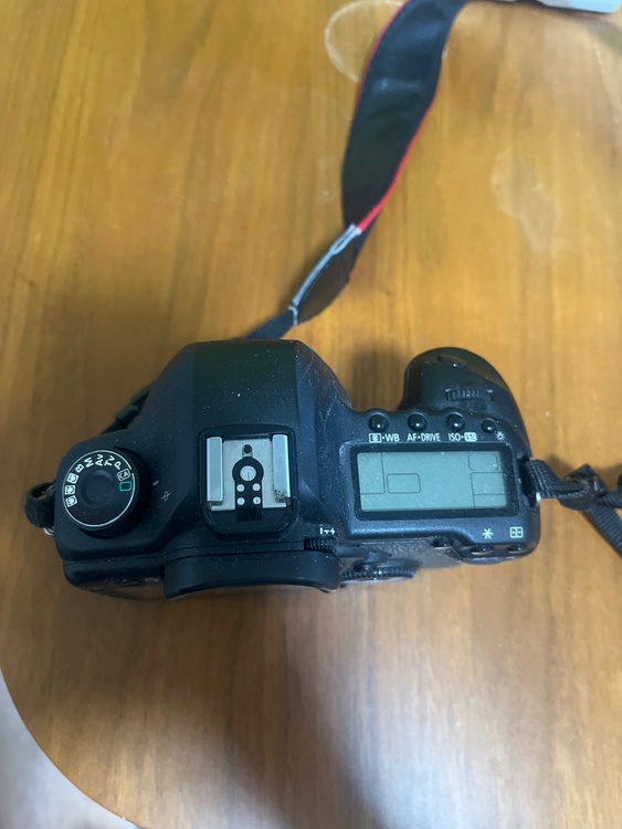 eos5d（カメラ）の商品画像 - 査定依頼日：2026年3月23日 - 最高査定価格：12,100円