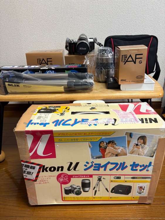 Nikonsジョイフルセット　一式（カメラ）の商品画像 - 査定依頼日：2026年4月7日 - 最高査定価格：1,200円