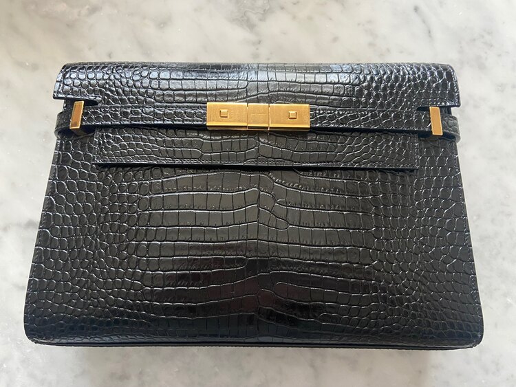 イブサンローラン  （ブランドバッグ）の商品画像 - 査定依頼日：2025年4月3日 - 最高査定価格：180,000円