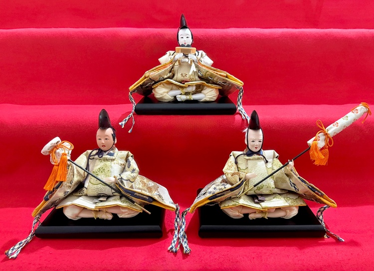 雛人形（美術品・骨董品）の商品画像 - 査定依頼日：2025年12月17日 - 最高査定価格：100,000円