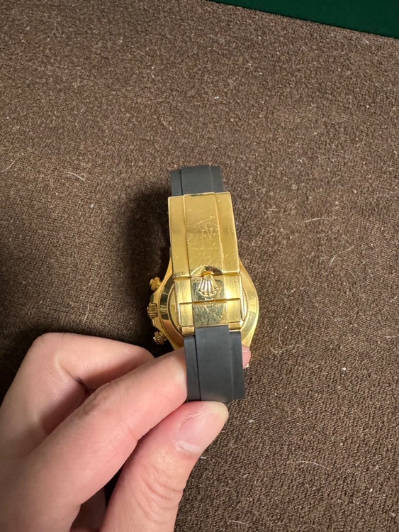 ロレックス デイトナ 116518LNg（高級時計）の商品画像 - 査定依頼日：2025年6月25日 - 最高査定価格：5,200,000円
