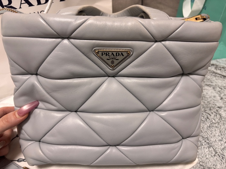 SHOPPING IN PELLE PATCH FIORDALISO TU 8057716381819(903644)（ブランドバッグ）の商品画像 - 査定依頼日：2026年7月23日 - 最高査定価格：150,000円