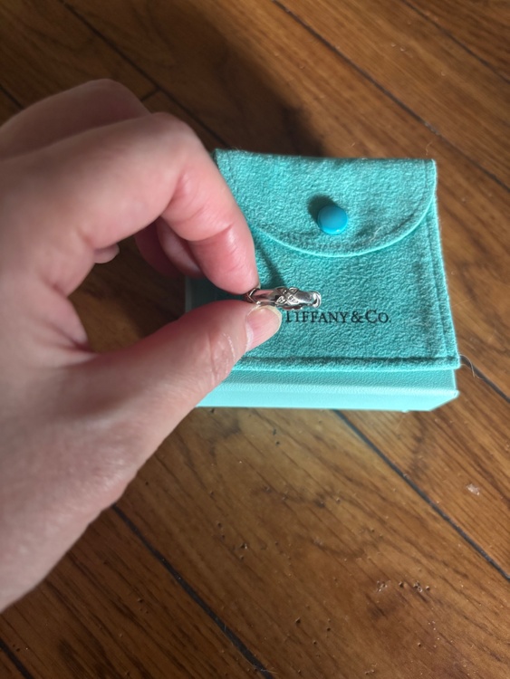 FIFFANY&CO.ティファニーシ グネチャークロスX リング18金ホワイトゴールドダイアモンド（金・貴金属）の商品画像 - 査定依頼日：2026年10月19日 - 最高査定価格：170,000円