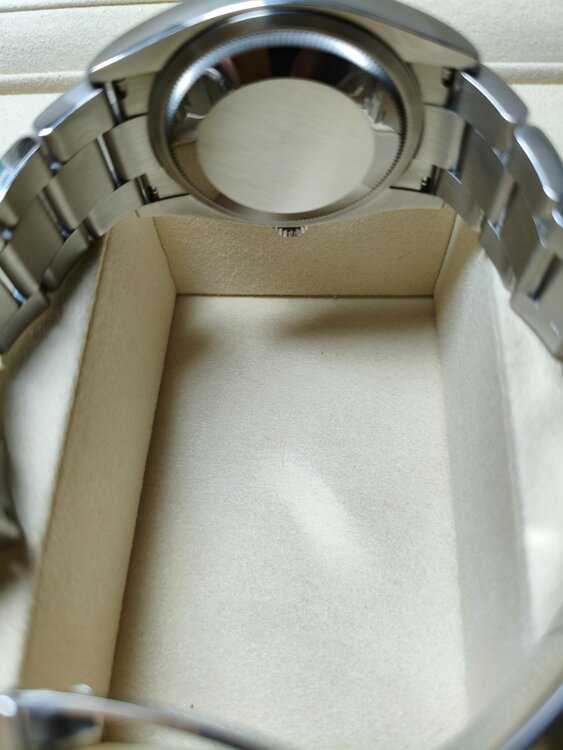 ロレックス パーペチュアル 126000（高級時計）の商品画像 - 査定依頼日：2026年1月27日 - 最高査定価格：1,280,000円