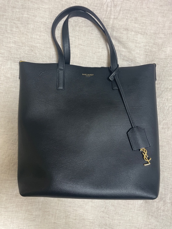 イブサンローラン　カバン（ブランドバッグ）の商品画像 - 査定依頼日：2026年10月26日 - 最高査定価格：90,000円