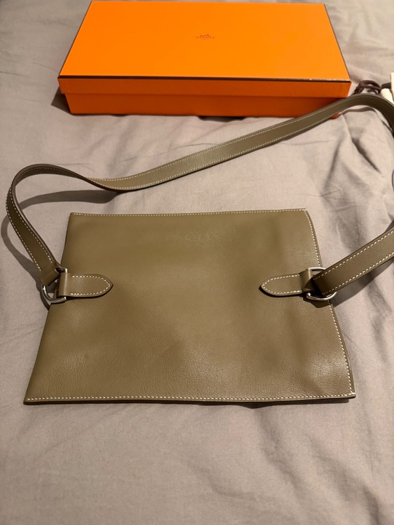 ポッシャンプリュス（ブランドバッグ）の商品画像 - 査定依頼日：2026年3月18日 - 最高査定価格：230,000円