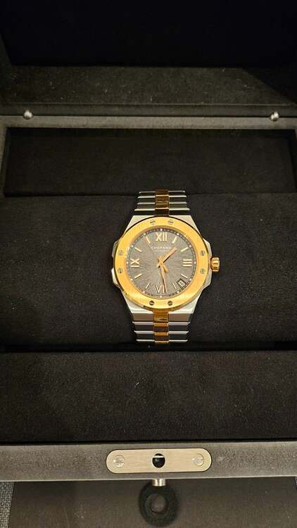 ショパール その他 298600-6001 アルパインイーグル　41mm（高級時計）の商品画像 - 査定依頼日：2025年4月13日 - 最高査定価格：1,655,000円