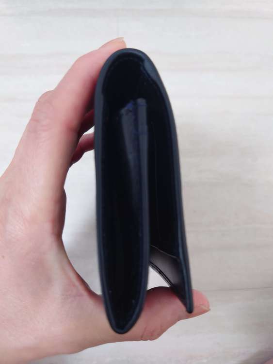 フェラガモ 長財布 ガンチーニ（ブランド財布・小物）の商品画像 - 査定依頼日：2022年9月16日 - 最高査定価格：2,000円