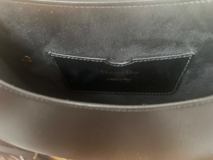 ディオール  （ブランドバッグ）の商品画像 - 査定依頼日：2025年9月12日 - 最高査定価格：300,000円