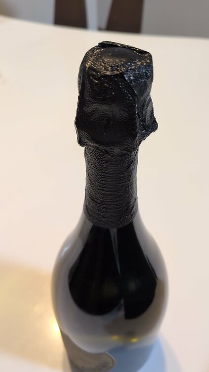 シャンパン ドン・ペリニヨン （お酒）の商品画像 - 査定依頼日：2026年1月30日 - 最高査定価格：20,500円