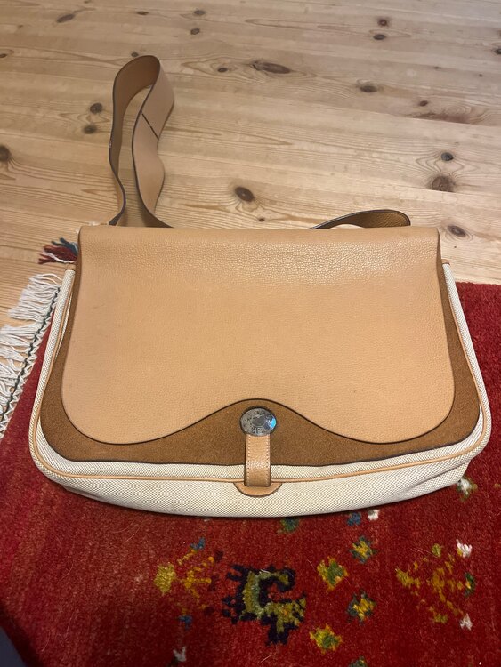 エルメス エルメス(その他) （ブランドバッグ）の商品画像 - 査定依頼日：2025年4月16日 - 最高査定価格：65,000円