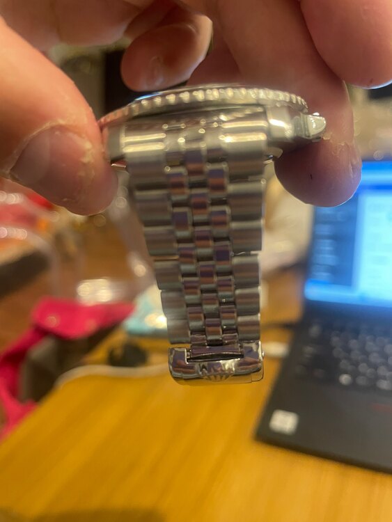 Rolex GMTマスター（高級時計）の商品画像 - 査定依頼日：2025年3月14日 - 最高査定価格：2,000,000円