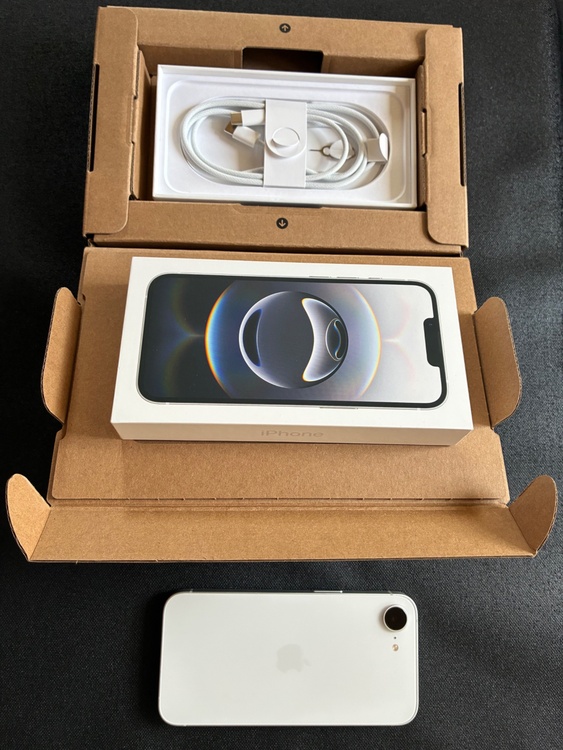 iphone16e128GB（スマホ）の商品画像 - 査定依頼日：2026年7月15日 - 最高査定価格：59,000円