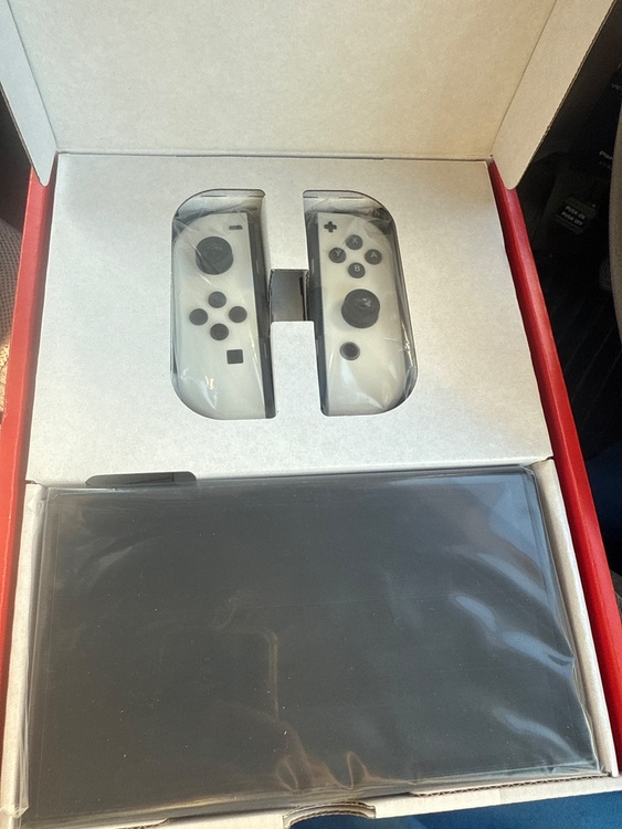 Switch 有機EL（ゲーム機本体・ゲームソフト）の商品画像 - 査定依頼日：2025年11月21日 - 最高査定価格：26,000円