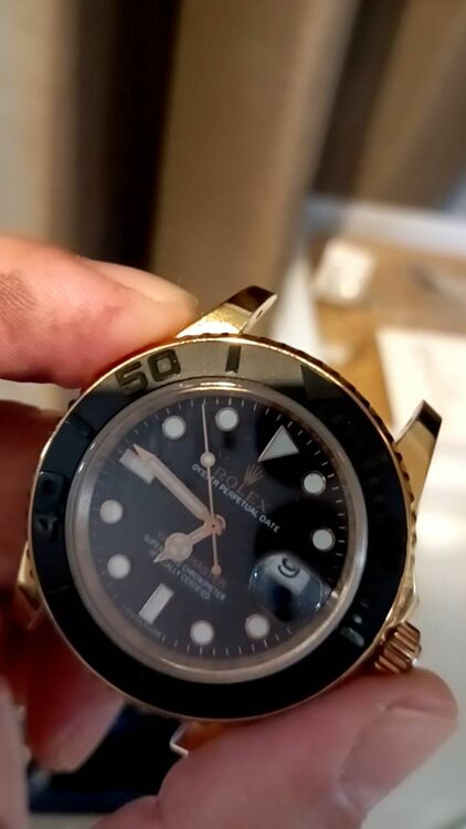 ロレックス ヨットマスター 116655（高級時計）の商品画像 - 査定依頼日：2025年7月21日 - 最高査定価格：3,200,000円