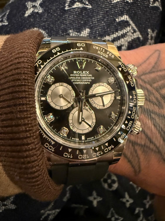 126519 デイトナオイフレWG 8P（高級時計）の商品画像 - 査定依頼日：2026年2月2日 - 最高査定価格：7,400,000円