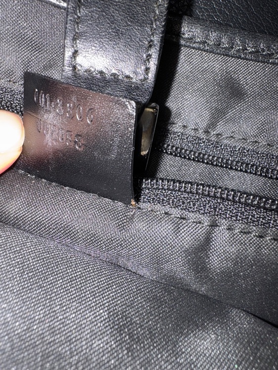 バック（ブランドバッグ）の商品画像 - 査定依頼日：2025年10月14日 - 最高査定価格：10,500円