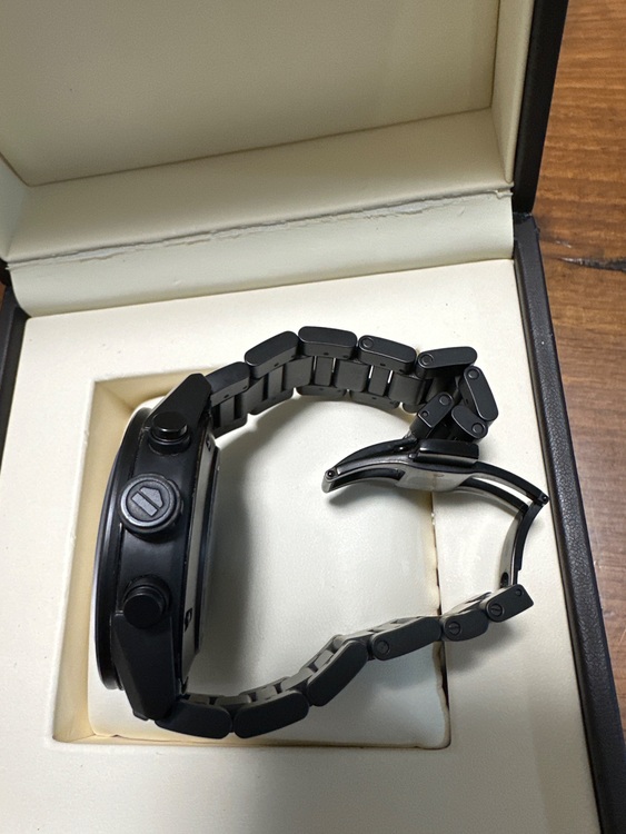 タグホイヤー カレラ CAR2A91 BH0742 WKD4791（高級時計）の商品画像 - 査定依頼日：2025年11月8日 - 最高査定価格：370,000円