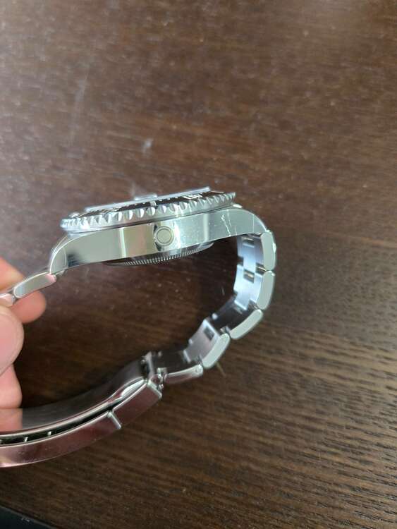 ロレックス シードゥエラー 126600（高級時計）の商品画像 - 査定依頼日：2025年3月31日 - 最高査定価格：1,900,000円