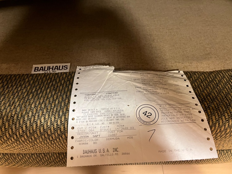 3人掛けソファー　大塚家具で購入（家具・寝具）の商品画像 - 査定依頼日：2026年1月12日 - 最高査定価格：5,000円