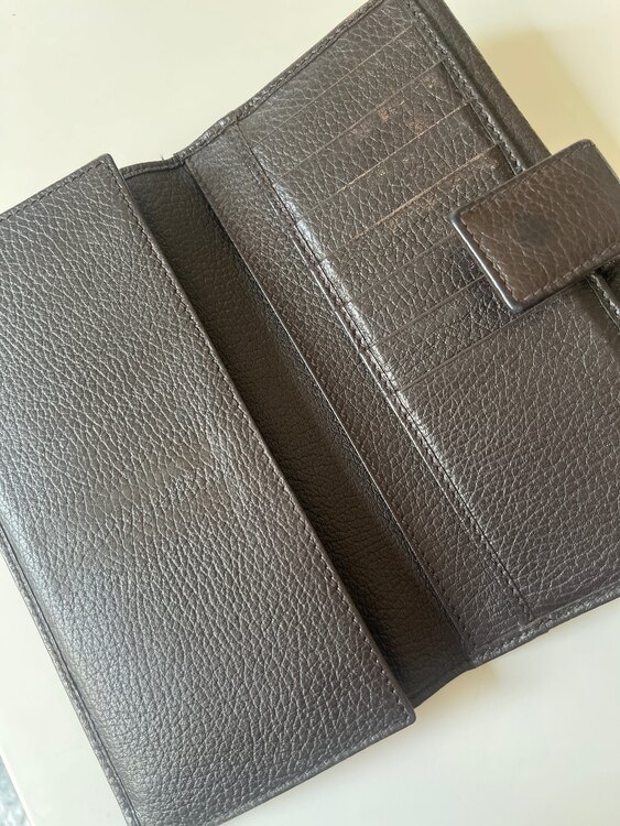 財布（ブランド財布・小物）の商品画像 - 査定依頼日：2025年5月7日 - 最高査定価格：4,000円