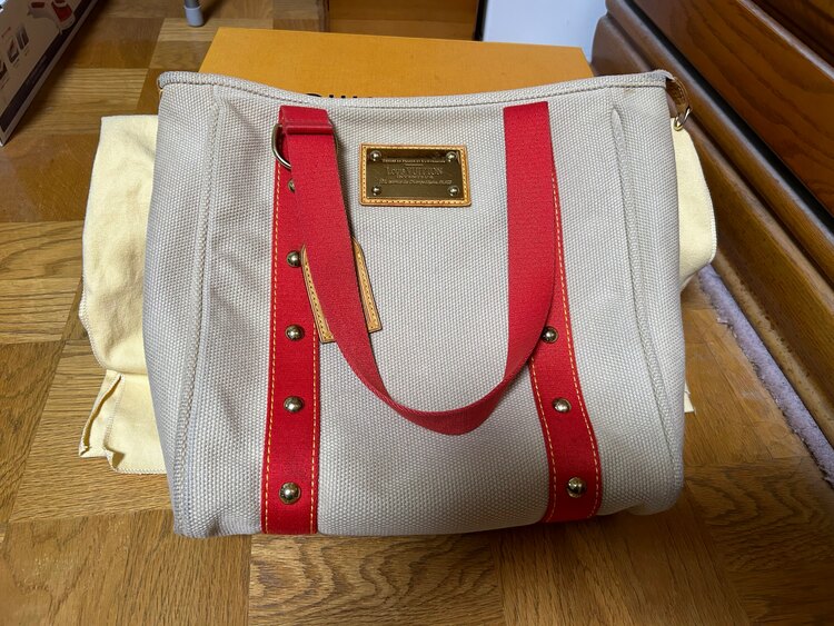 ルイヴィトン モノグラム （ブランドバッグ）の商品画像 - 査定依頼日：2024年10月18日 - 最高査定価格：230,000円