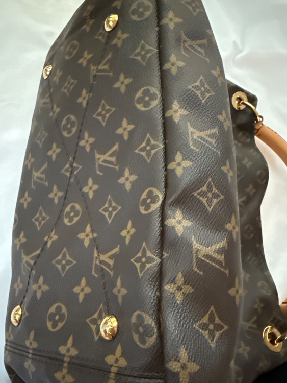 ルイヴィトン モノグラム （ブランドバッグ）の商品画像 - 査定依頼日：2025年10月6日 - 最高査定価格：175,000円