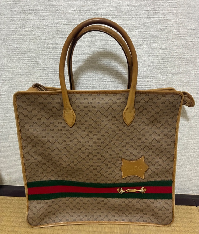 オールドグッチ GG トートバッグ  24･02･3858（ブランドバッグ）の商品画像 - 査定依頼日：2026年2月13日 - 最高査定価格：15,000円