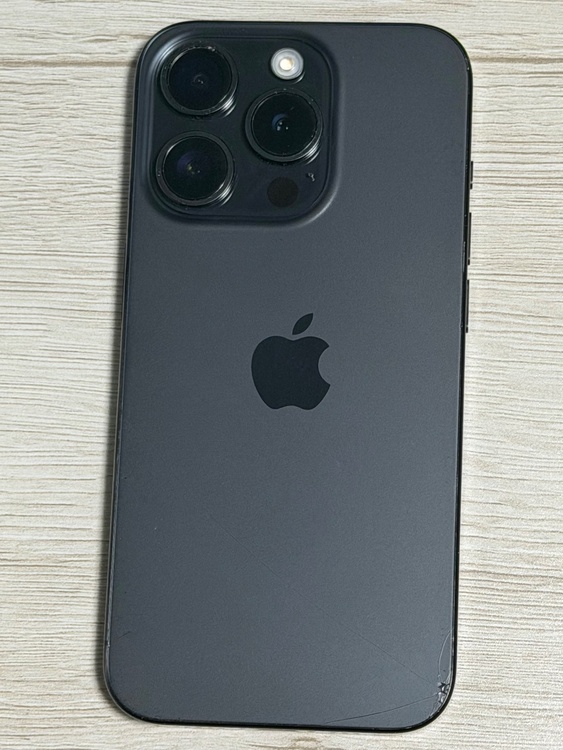 iPhone iPhone 15 Pro 256GB docomo（スマホ）の商品画像 - 査定依頼日：2026年6月5日 - 最高査定価格：53,000円
