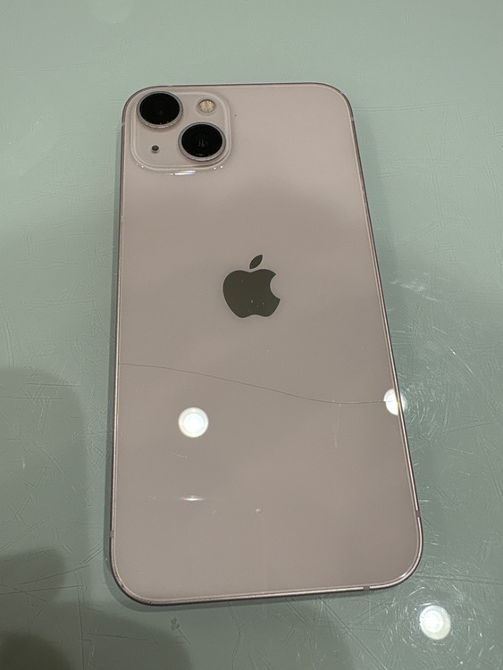 iPhone13（スマホ）の商品画像 - 査定依頼日：2026年5月12日 - 最高査定価格：28,000円