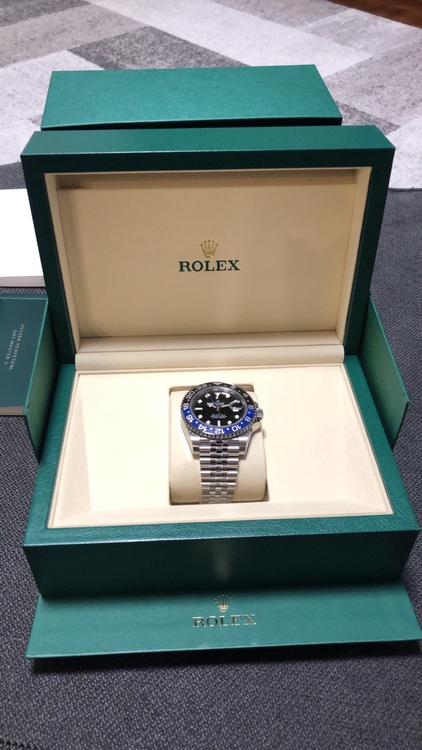 ロレックス GMTマスター 126710BLNR（高級時計）の商品画像 - 査定依頼日：2025年12月1日 - 最高査定価格：2,960,000円