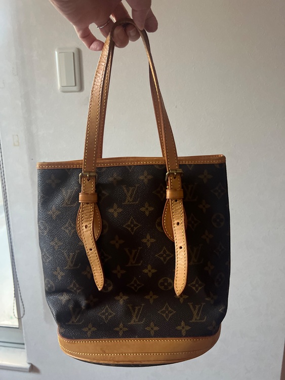 ルイヴィトン モノグラム （ブランドバッグ）の商品画像 - 査定依頼日：2025年7月31日 - 最高査定価格：40,000円