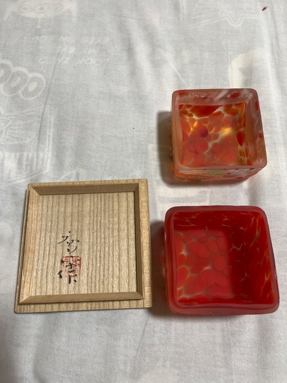 クリスタル小箱（美術品・骨董品）の商品画像 - 査定依頼日：2026年7月11日 - 最高査定価格：120,000円