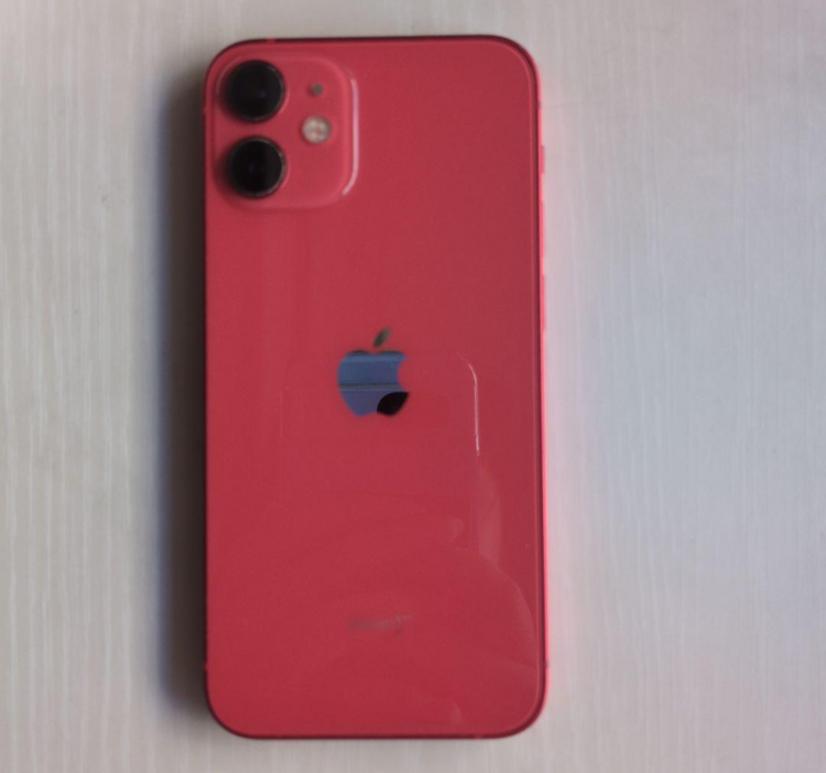 iPhone iPhone 12 mini 64GB au（スマホ）の商品画像 - 査定依頼日：2026年8月24日 - 最高査定価格：14,500円