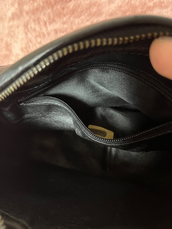 フリンジチェーンショルダー（ブランドバッグ）の商品画像 - 査定依頼日：2026年4月23日 - 最高査定価格：110,000円