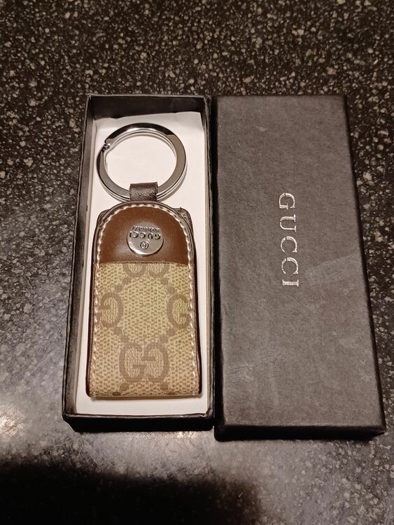 キーリング（ブランド財布・小物）の商品画像 - 査定依頼日：2025年11月6日 - 最高査定価格：12,000円