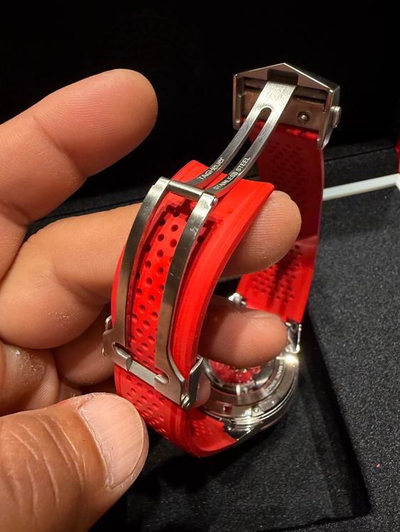 タグホイヤー フォーミュラ （高級時計）の商品画像 - 査定依頼日：2026年4月4日 - 最高査定価格：510,000円