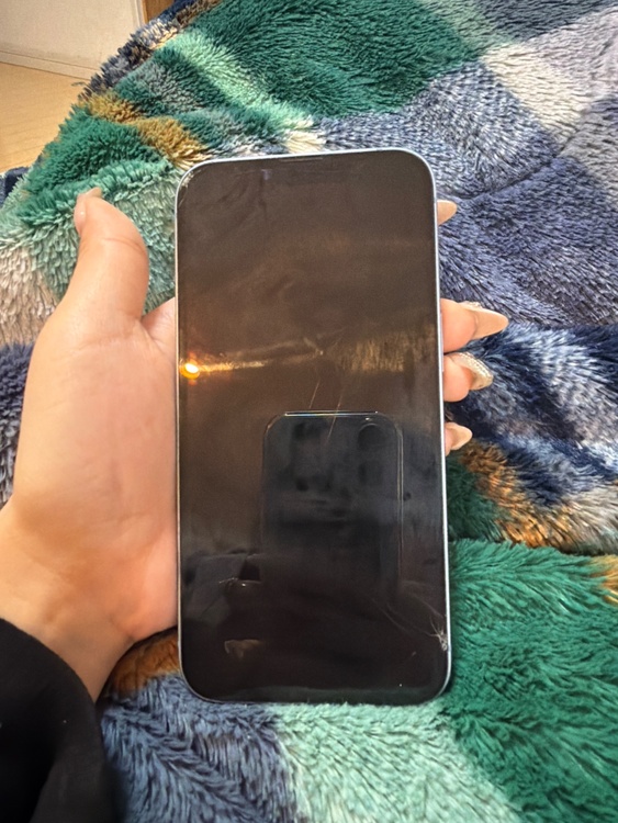 iPhone 14 128GB SIMフリー（スマホ）の商品画像 - 査定依頼日：2026年1月28日 - 最高査定価格：28,000円