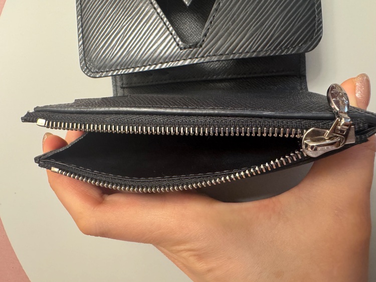 ルイヴィトン エピ （ブランドバッグ）の商品画像 - 査定依頼日：2025年8月7日 - 最高査定価格：55,000円